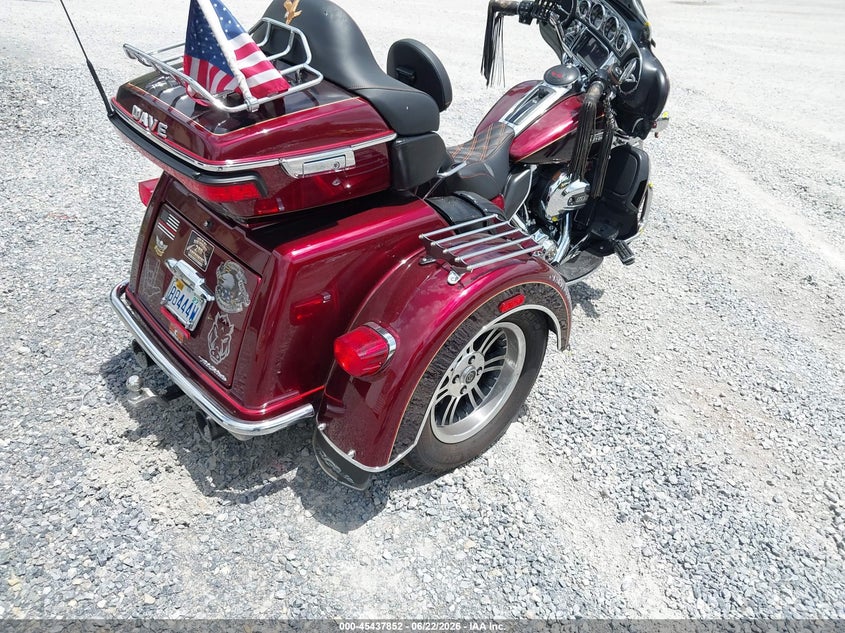 2014 Harley-davidson Tri glide ultra VIN 1HD1MAL11EB860325 IAAI salvage auction — FRONT END, Salvage (Virginia), sold $7,300 on 2026-07-07 (photo 4)