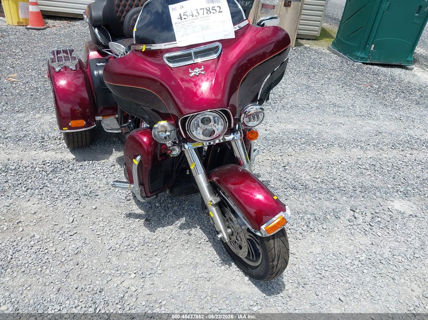 2014 Harley-davidson Tri glide ultra VIN 1HD1MAL11EB860325 IAAI salvage auction — FRONT END, Salvage (Virginia), sold $7,300 on 2026-07-07 (photo 5)