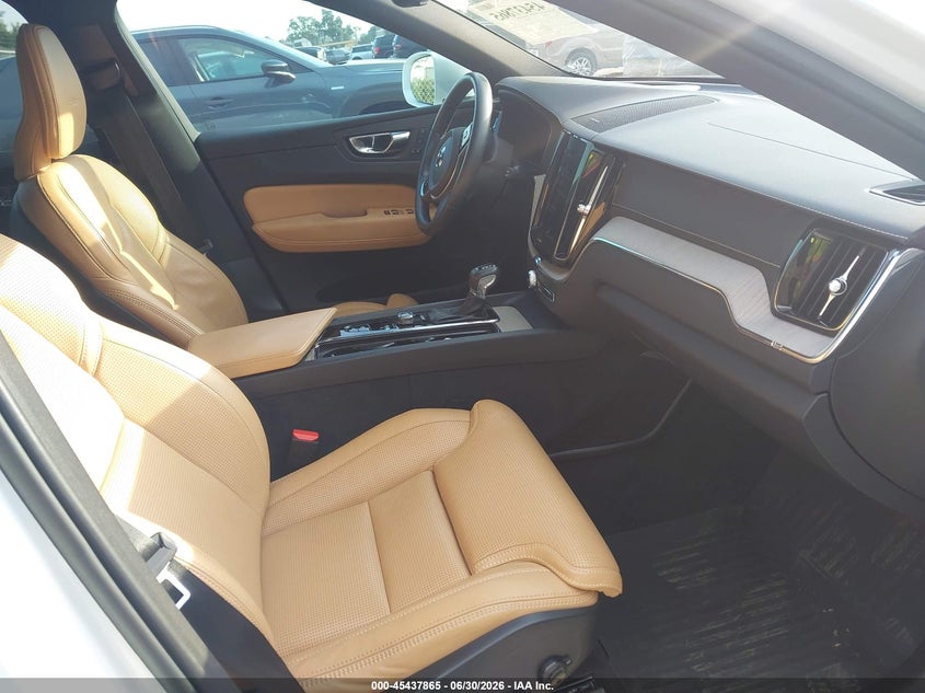 2020 Volvo Xc60 VIN YV4A22RL0L1425141 IAAI salvage auction — REAR END, Rebuildable (Florida), sold $15,200 on 2026-07-10 (photo 5)