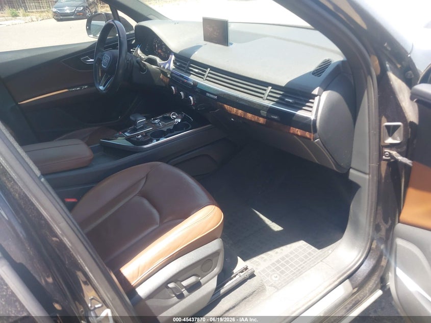 2017 Audi Q7 VIN WA1LAAF78HD022444 IAAI salvage auction — NORMAL WEAR, Clear (Colorado), sold $4,550 on 2026-07-07 (photo 5)