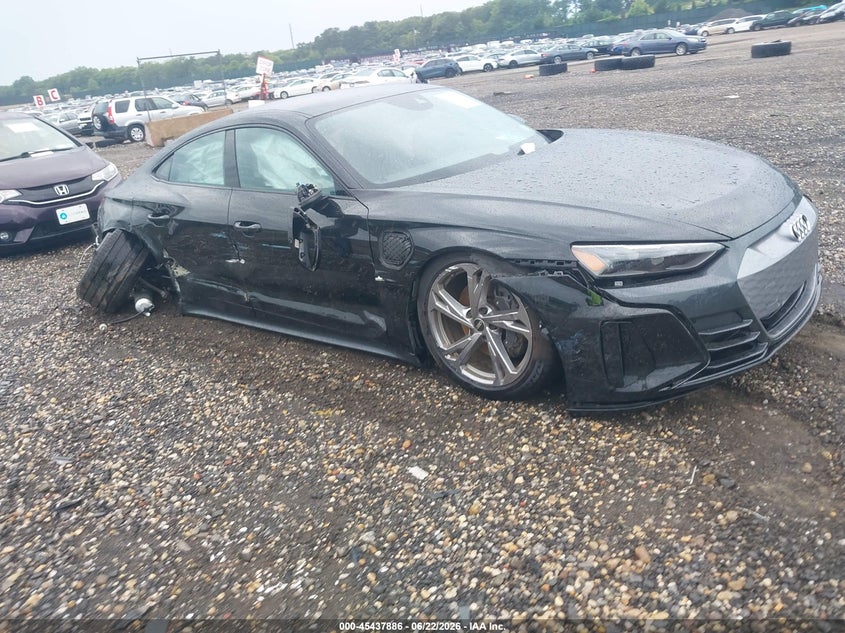 2022 Audi E-tron gt VIN WAUFJBFW5N7008461 IAAI salvage auction — SIDE, Salvage Title, sold $9,100 on 2026-07-30 (photo 1)