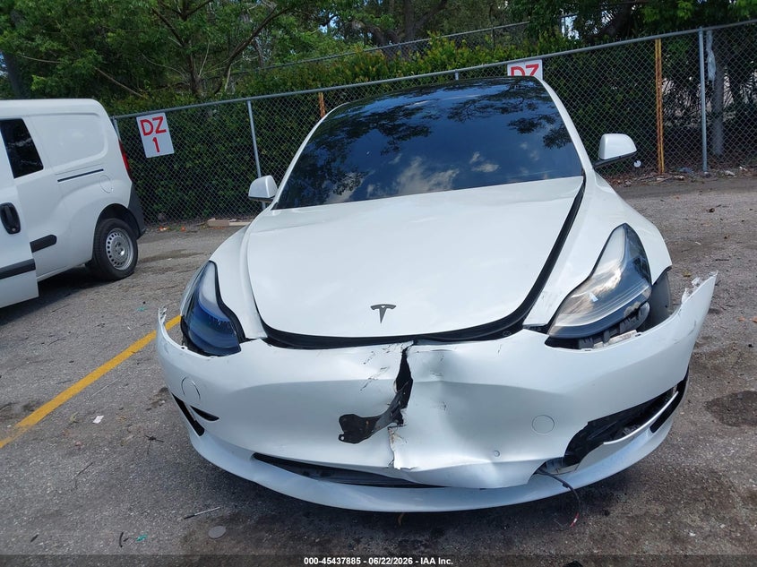 2022 Tesla Model 3 VIN 5YJ3E1EB8NF255177 IAAI salvage auction — FRONT END, Salvage Title, sold $8,700 on 2026-07-23 (photo 6)