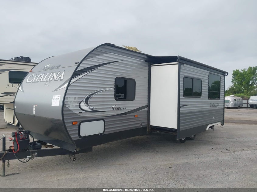 2017 Coachmen Catalina VIN 5ZT2CAUB5HA026616 IAAI salvage auction — HAIL, Clear (Arkansas), sold $3,050 on 2026-07-29 (photo 2)