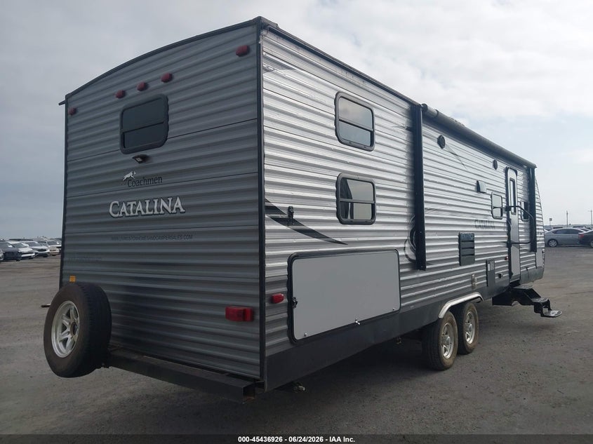 2017 Coachmen Catalina VIN 5ZT2CAUB5HA026616 IAAI salvage auction — HAIL, Clear (Arkansas), sold $3,050 on 2026-07-29 (photo 4)