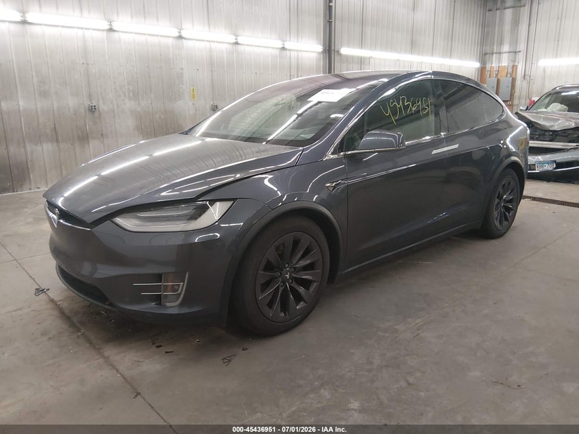 2018 Tesla Model x VIN 5YJXCDE22JF136995 IAAI salvage auction — NORMAL WEAR, Clear (Minnesota), sold $5,500 on 2026-07-14 (photo 2)