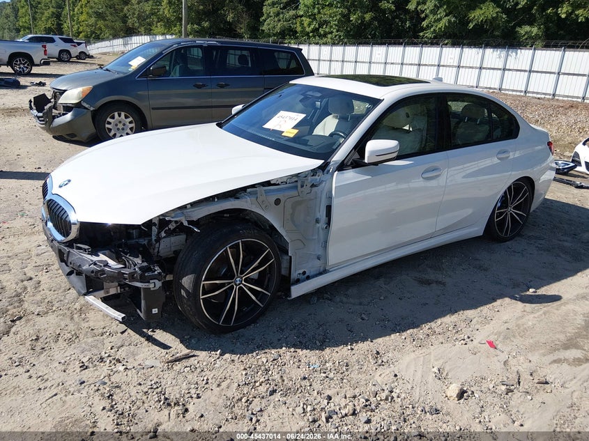 2019 BMW 3er VIN WBA5R1C53KAK07601 IAAI salvage auction — FRONT END, Salvage Title, sold $10,800 on 2026-08-02 (photo 2)