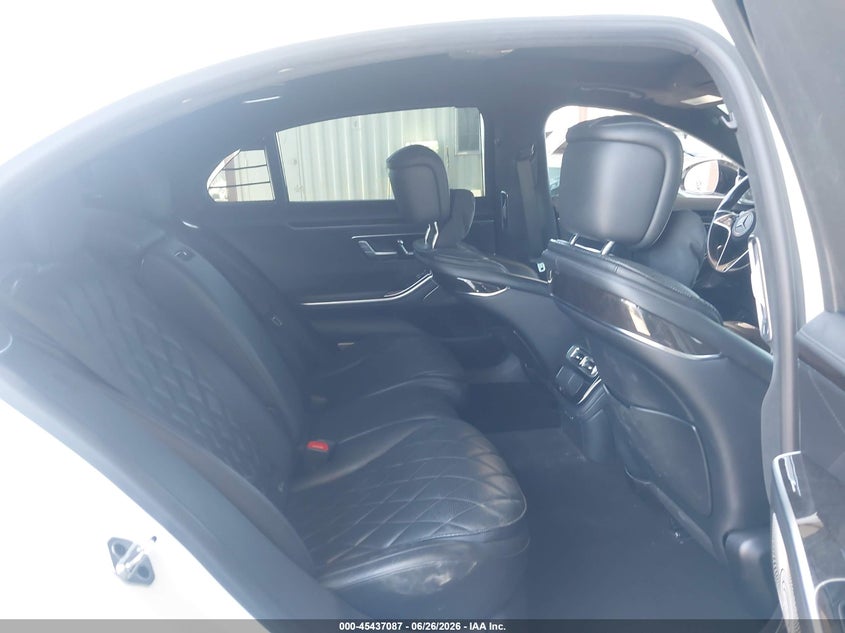 2022 Mercedes-benz S-klasse VIN W1K6G7GB9NA106508 IAAI salvage auction — FRONT END, Salvage Title, sold $32,550 on 2026-08-24 (photo 8)