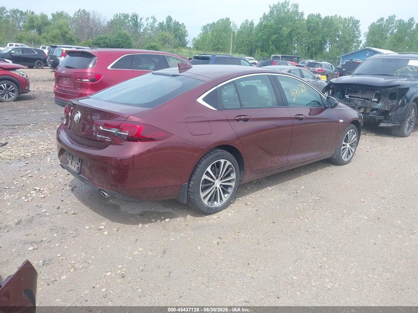 2019 Buick Regal VIN W04GR6SX8K1043204 IAAI salvage auction — FRONT END, Clear (Wisconsin), sold $5,100 on 2026-07-16 (photo 4)