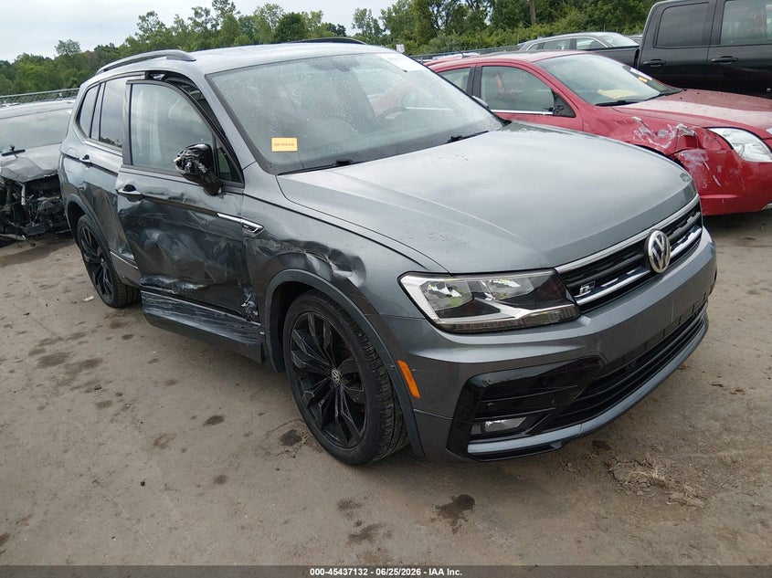 2020 Volkswagen Tiguan VIN 3VV3B7AX0LM113056 IAAI salvage auction — SIDE, Salvage Title, sold $5,800 on 2026-07-26 (photo 1)