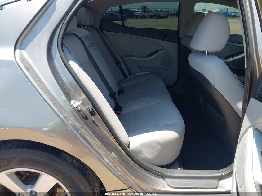 2015 Kia Optima VIN 5XXGM4A79FG358257 IAAI salvage auction — SIDE, Salvage Title, sold $1,100 on 2026-07-24 (photo 8)