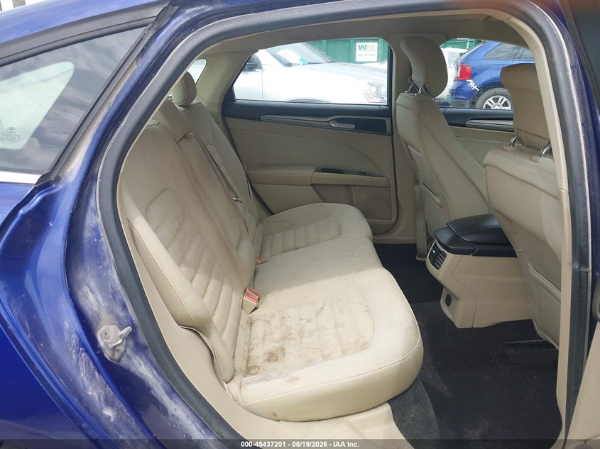 2014 Ford Fusion VIN 3FA6P0H71ER165642 IAAI salvage auction — SIDE, Salvage (Missouri), sold $575 on 2026-07-20 (photo 8)