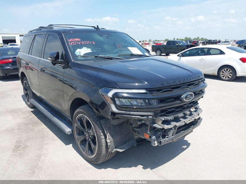 2023 Ford Expedition VIN 1FMJU1K80PEA37527 — IAAI salvage auction photo
