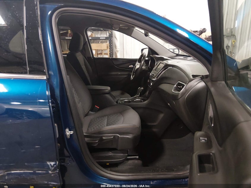 2020 Chevrolet Equinox VIN 2GNAXUEV4L6283274 IAAI salvage auction — SIDE, Salvage (Iowa), sold $4,850 on 2026-07-11 (photo 5)