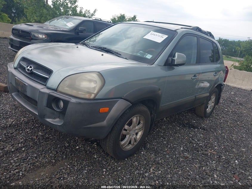 2007 Hyundai Tucson VIN KM8JN12DX7U639481 IAAI salvage auction — NORMAL WEAR, Clear (Florida), sold $125 on 2026-07-21 (photo 2)