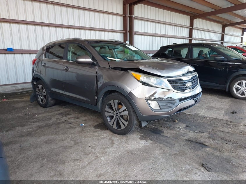 2012 Kia Sportage VIN KNDPC3A20C7175724 IAAI salvage auction — FRONT & REAR, Rebuildable (Florida), sold $2,050 on 2026-07-07 (photo 1)