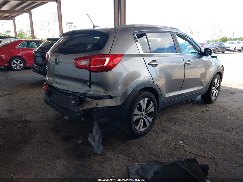 2012 Kia Sportage VIN KNDPC3A20C7175724 IAAI salvage auction — FRONT & REAR, Rebuildable (Florida), sold $2,050 on 2026-07-07 (photo 4)