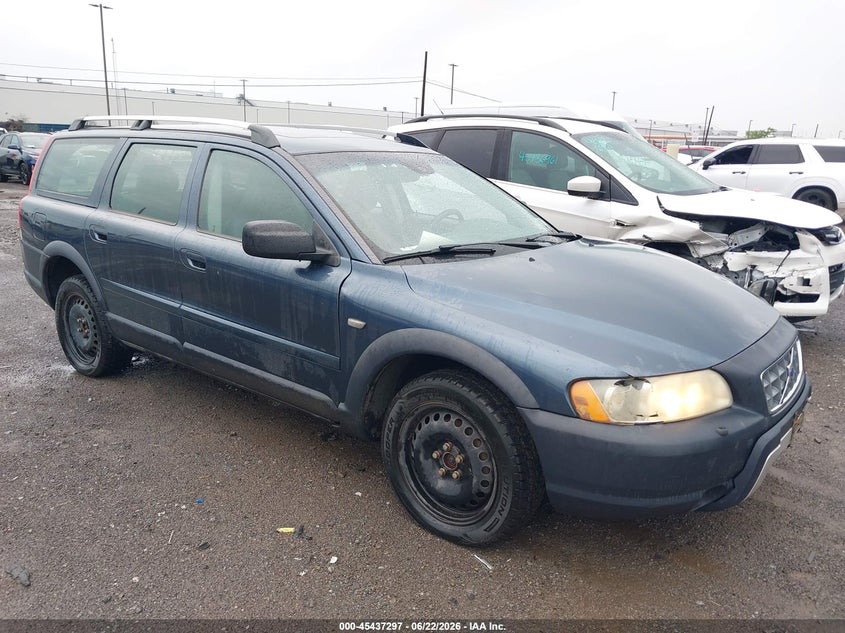 2005 Volvo Xc70 VIN YV1SZ592651197607 IAAI salvage auction — LEFT FRONT, Mv-907A (New York), sold $300 on 2026-07-15 (photo 1)