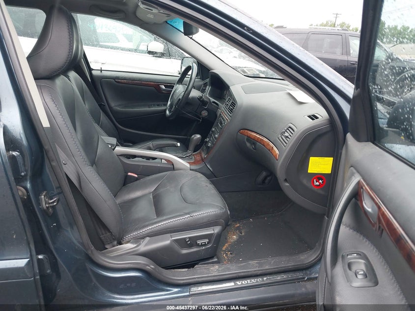2005 Volvo Xc70 VIN YV1SZ592651197607 IAAI salvage auction — LEFT FRONT, Mv-907A (New York), sold $300 on 2026-07-15 (photo 5)