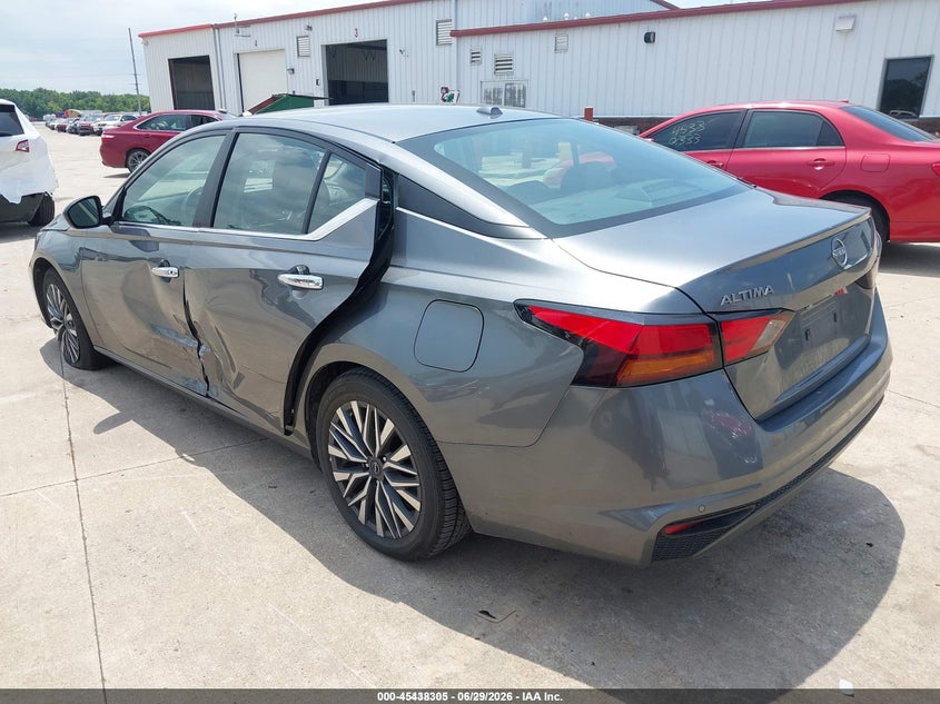 2025 Nissan Altima VIN 1N4BL4DV8SN349710 IAAI salvage auction — LEFT SIDE, Clear (Michigan), sold $12,700 on 2026-07-28 (photo 3)