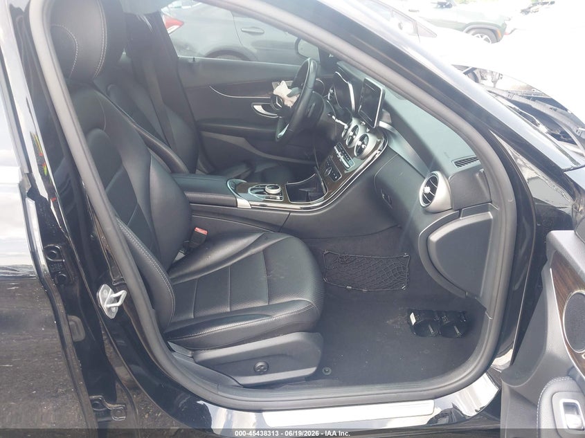 2018 Mercedes-benz C-klasse VIN WDDWF4JB1JR315540 IAAI salvage auction — FRONT END, Salvage Title, sold $1,750 on 2026-08-12 (photo 5)