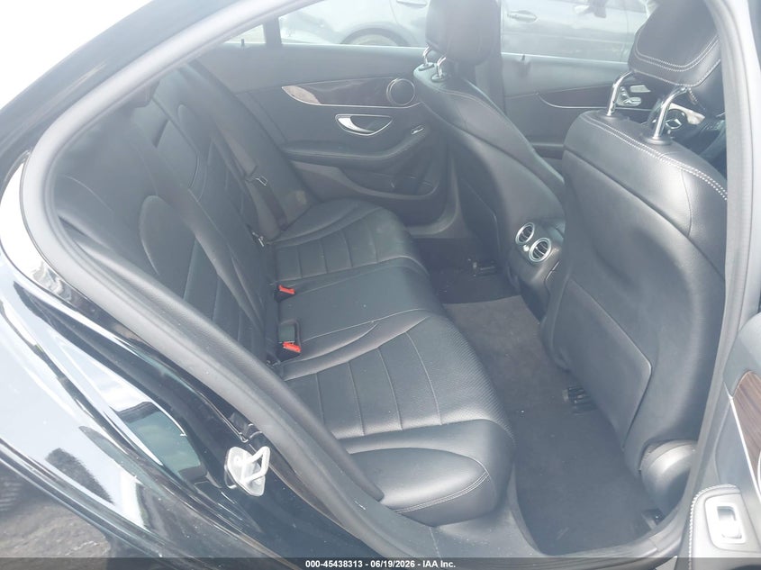 2018 Mercedes-benz C-klasse VIN WDDWF4JB1JR315540 IAAI salvage auction — FRONT END, Salvage Title, sold $1,750 on 2026-08-12 (photo 8)