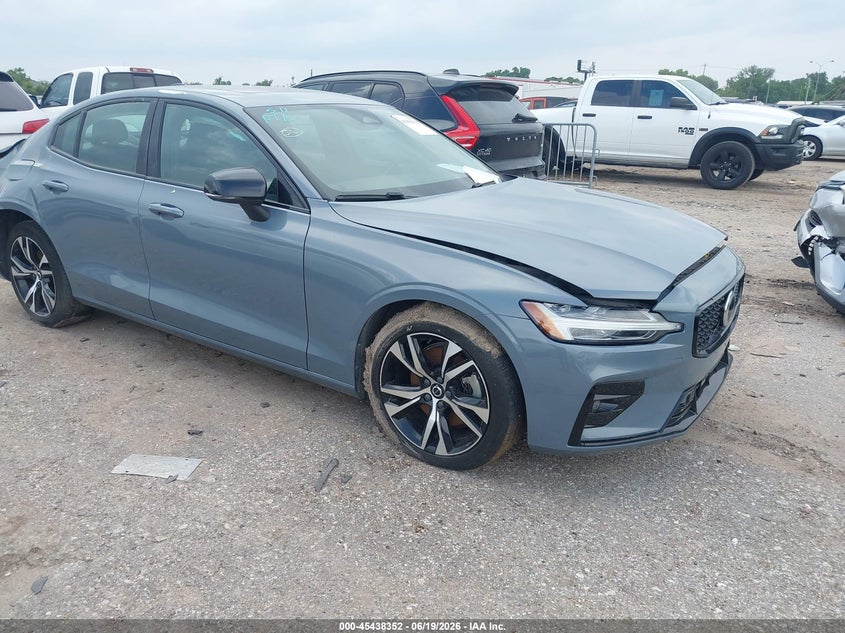 2024 Volvo S60 VIN 7JRL12FK9RG323001 IAAI salvage auction — REAR END, Original (Texas), sold $2,550 on 2026-07-29 (photo 1)