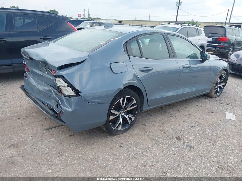 2024 Volvo S60 VIN 7JRL12FK9RG323001 IAAI salvage auction — REAR END, Original (Texas), sold $2,550 on 2026-07-29 (photo 4)