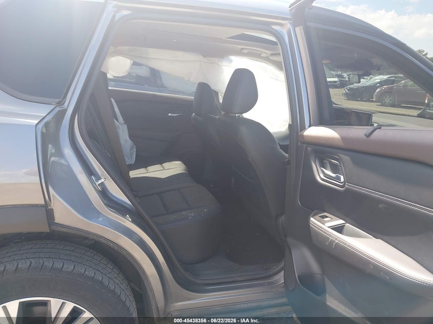 2023 Nissan Rogue VIN JN8BT3BB2PW462314 IAAI salvage auction — SIDE, Salvage Title, sold $5,250 on 2026-07-30 (photo 8)