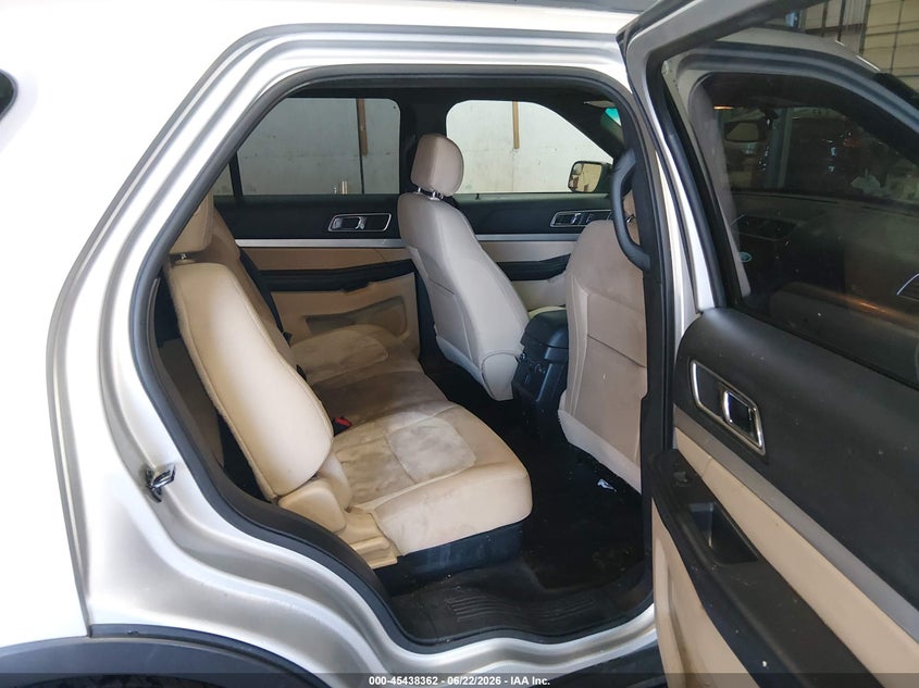 2017 Ford Explorer VIN 1FM5K7D81HGB16444 IAAI salvage auction — FRONT END, Salvage Title, sold $1,600 on 2026-07-24 (photo 8)