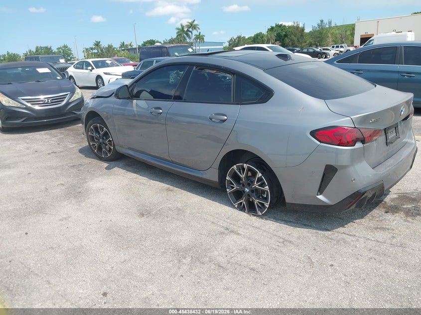 2026 BMW 2er VIN WBA23GG06T7U09644 IAAI salvage auction — FRONT END, Salvage Title, sold $4,750 on 2026-07-30 (photo 3)