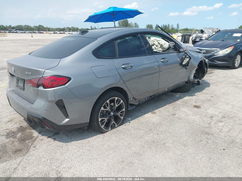 2026 BMW 2er VIN WBA23GG06T7U09644 IAAI salvage auction — FRONT END, Salvage Title, sold $4,750 on 2026-07-30 (photo 4)