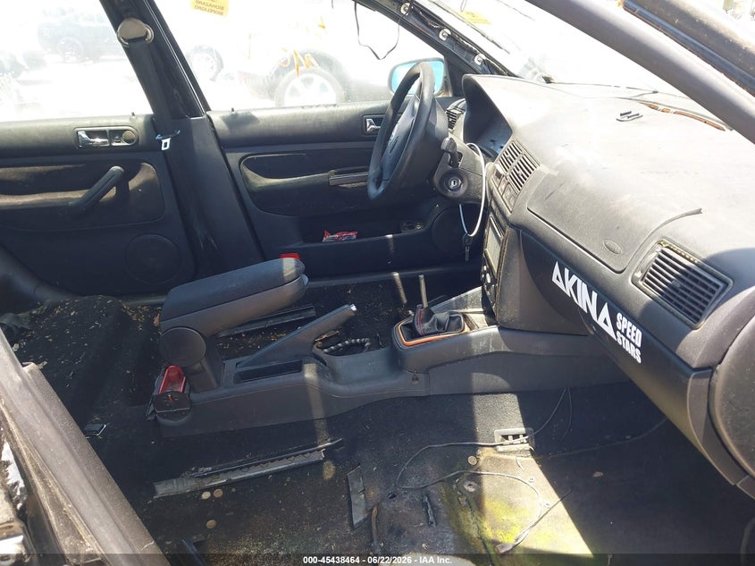 1999 Volkswagen New golf VIN WVWGC31J1XW605246 IAAI salvage auction — WATER/FLOOD, App For Dup Clear (California), sold $225 on 2026-07-28 (photo 5)
