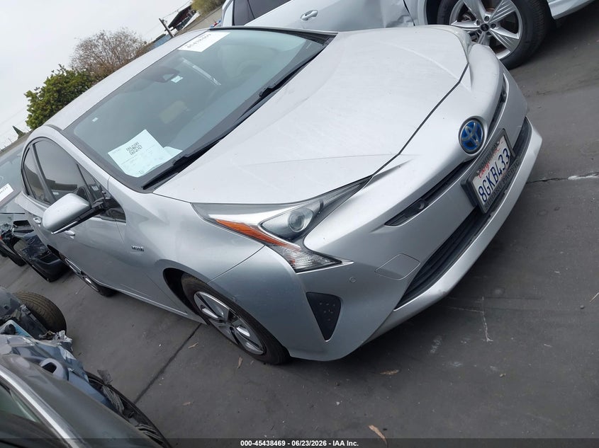 2018 Toyota Prius VIN JTDKBRFUXJ3063852 IAAI salvage auction — LEFT SIDE, Salvage Title, sold $3,200 on 2026-07-15 (photo 1)