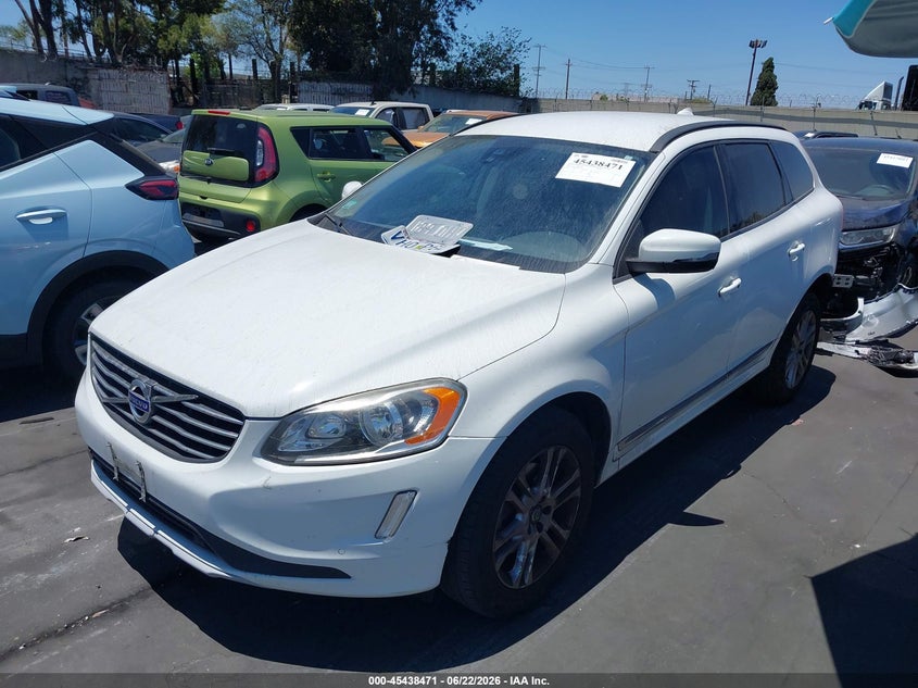 2016 Volvo Xc60 VIN YV440MDJ8G2923477 IAAI salvage auction — REAR END, Wait Title, sold $1,400 on 2026-08-19 (photo 2)