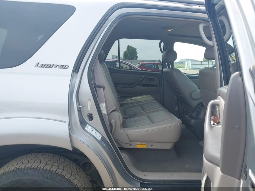 2002 Toyota Sequoia VIN 5TDBT48A62S075113 IAAI salvage auction — FRONT END, Salvage (Idaho), sold $800 on 2026-08-01 (photo 8)