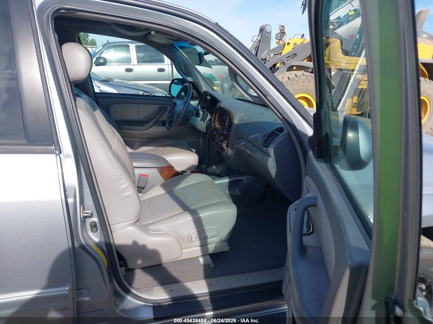 2002 Toyota Sequoia VIN 5TDBT48A62S075113 IAAI salvage auction — FRONT END, Salvage (Idaho), sold $800 on 2026-08-01 (photo 5)