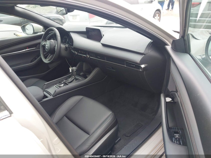 2026 Mazda 3 VIN JM1BPALL6T1878255 IAAI salvage auction — RIGHT FRONT, Salvage Title, sold $8,800 on 2026-07-29 (photo 5)