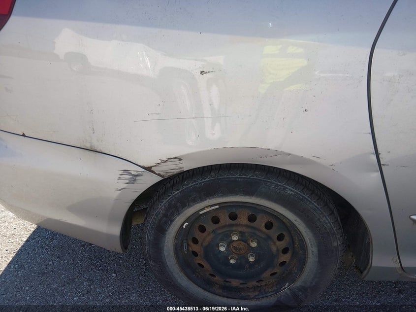 2005 Toyota Sienna VIN 5TDZA23C55S228134 IAAI salvage auction — NORMAL WEAR, Clear (Missouri), sold $550 on 2026-07-09 (photo 6)