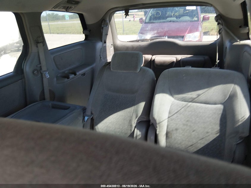 2005 Toyota Sienna VIN 5TDZA23C55S228134 IAAI salvage auction — NORMAL WEAR, Clear (Missouri), sold $550 on 2026-07-09 (photo 8)