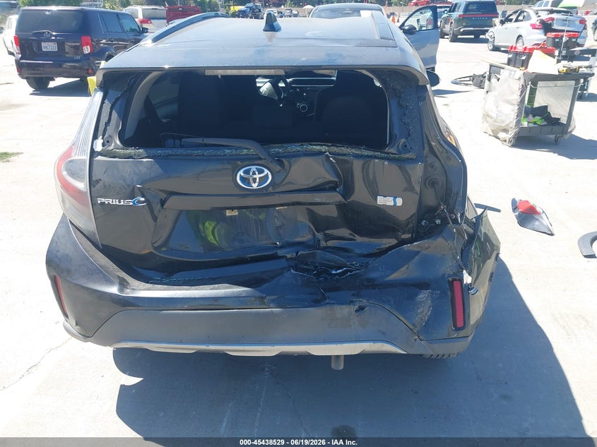 2018 Toyota Prius c VIN JTDKDTB38J1615137 IAAI salvage auction — FRONT & REAR, Salvage (California), sold $1,550 on 2026-07-29 (photo 6)