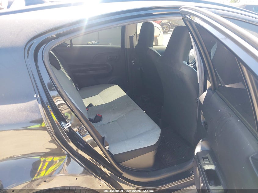 2018 Toyota Prius c VIN JTDKDTB38J1615137 IAAI salvage auction — FRONT & REAR, Salvage (California), sold $1,550 on 2026-07-29 (photo 8)