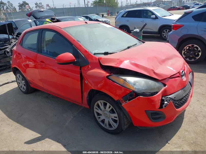 2011 Mazda 2 VIN JM1DE1HZ8B0117193 IAAI salvage auction — NORMAL WEAR, Salvage (California), sold $275 on 2026-07-15 (photo 1)