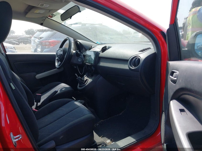 2011 Mazda 2 VIN JM1DE1HZ8B0117193 IAAI salvage auction — NORMAL WEAR, Salvage (California), sold $275 on 2026-07-15 (photo 5)