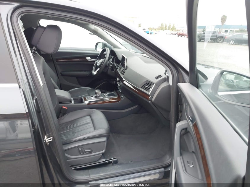 2018 Audi Q5 VIN WA1BNAFY6J2206890 IAAI salvage auction — REAR END, Salvage (California), sold $9,000 on 2026-07-29 (photo 5)