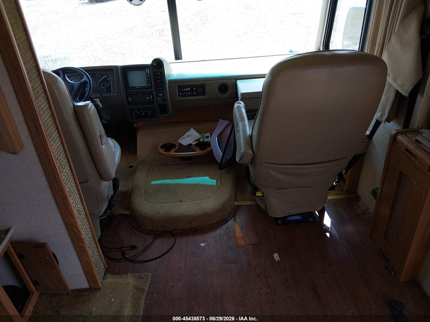 2004 Workhorse custom chassis Motorhome chassis VIN 5B4MP67G943389105 IAAI salvage auction — FRONT END, Salvage (Kentucky), sold $25 on 2026-09-22 (photo 8)