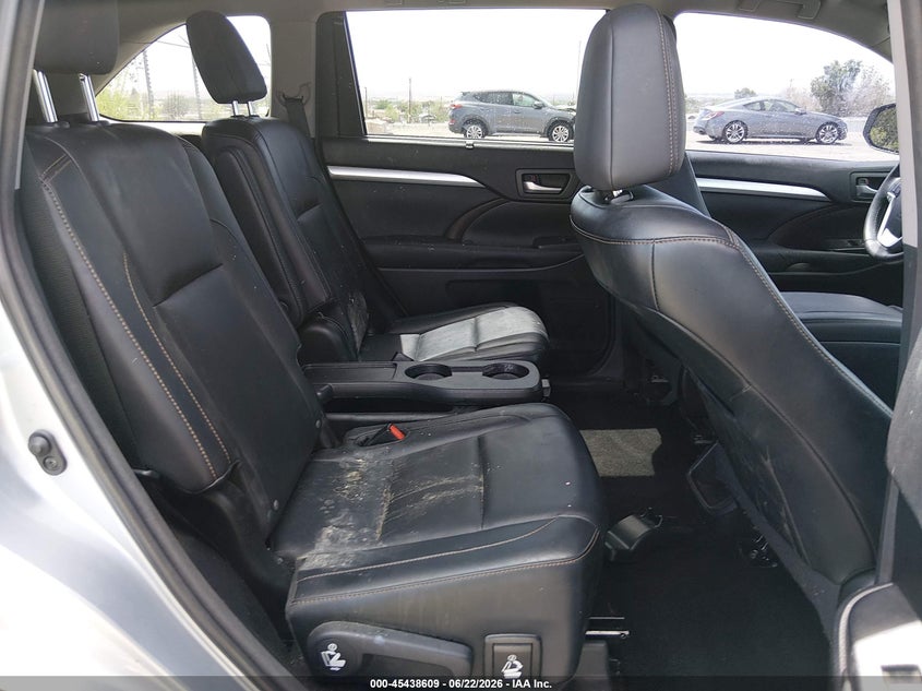 2015 Toyota Highlander VIN 5TDJKRFH7FS197223 IAAI salvage auction — FRONT END, Salvage (New Mexico), sold $4,950 on 2026-07-12 (photo 8)