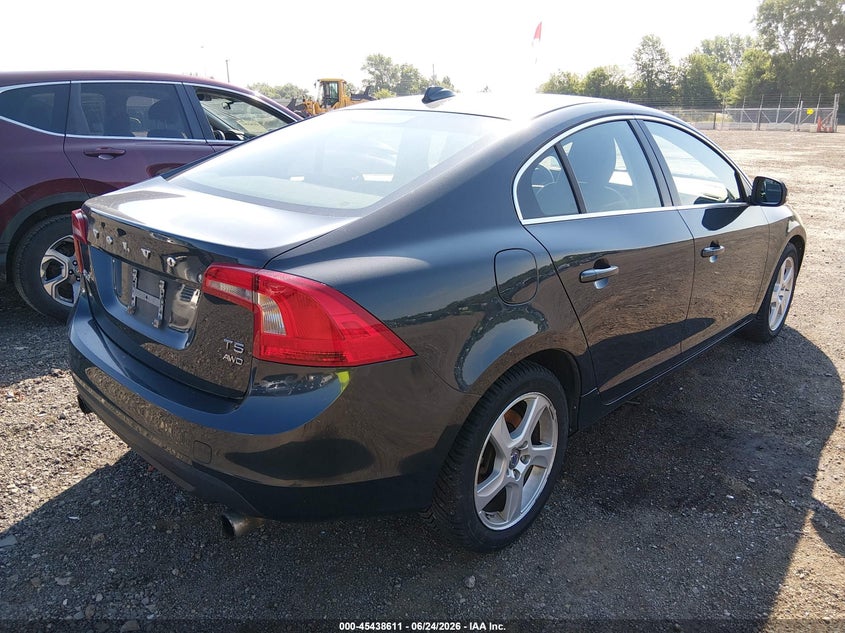 2013 Volvo S60 VIN YV1612FH8D2177884 IAAI salvage auction — NORMAL WEAR, Salvage (Ohio), sold $475 on 2026-07-08 (photo 4)