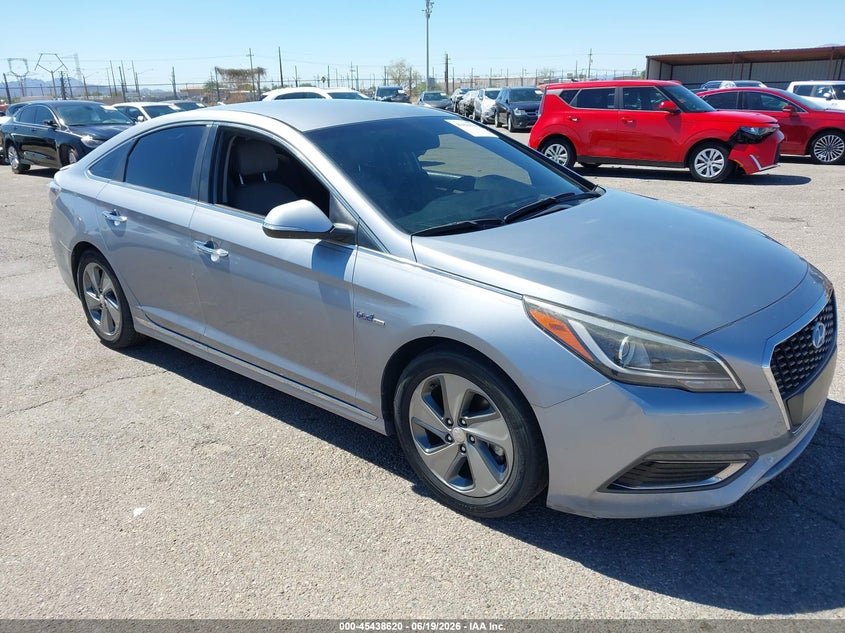 2016 Hyundai Sonata VIN KMHE34L16GA020052 IAAI salvage auction — UNDERCARRIAGE, Salvage Title, sold $325 on 2026-07-23 (photo 1)