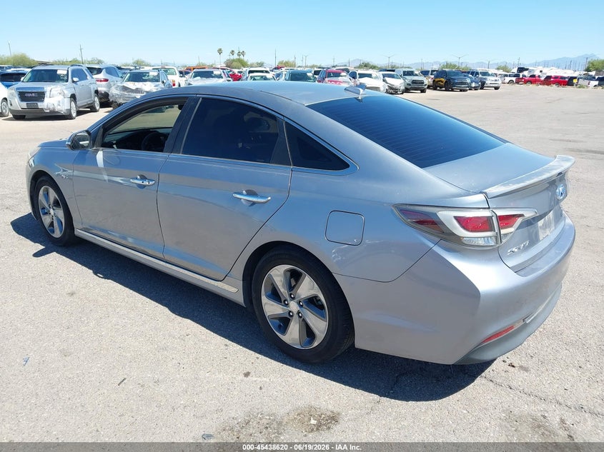 2016 Hyundai Sonata VIN KMHE34L16GA020052 IAAI salvage auction — UNDERCARRIAGE, Salvage Title, sold $325 on 2026-07-23 (photo 3)