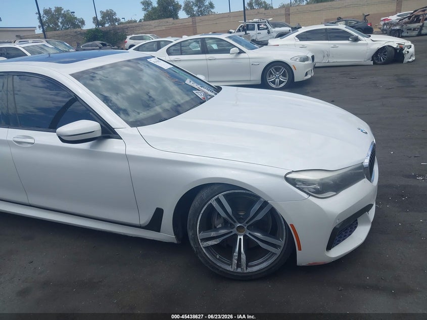 2016 BMW 7er VIN WBA7E2C57GG547011 IAAI salvage auction — RIGHT FRONT, Salvage Title, sold $8,800 on 2026-07-22 (photo 6)